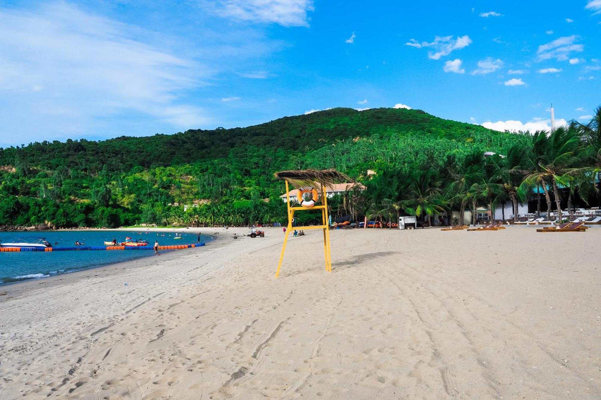 Bounce Beach Resort And Spa Da Nang Exterior foto