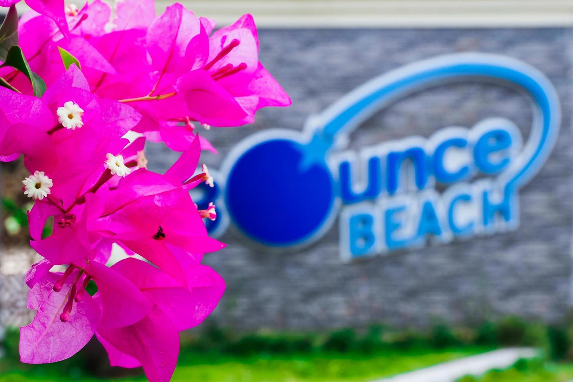 Bounce Beach Resort And Spa Da Nang Exterior foto