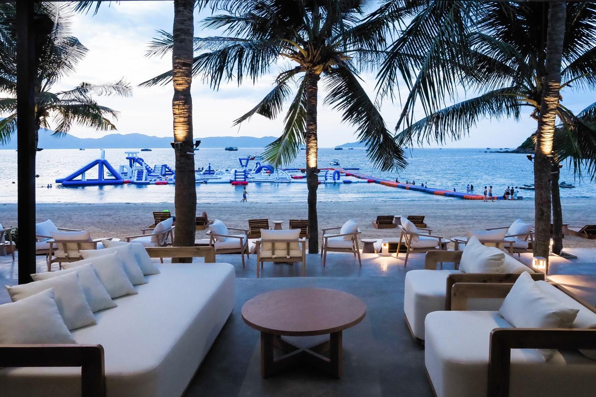 Bounce Beach Resort And Spa Da Nang Exterior foto