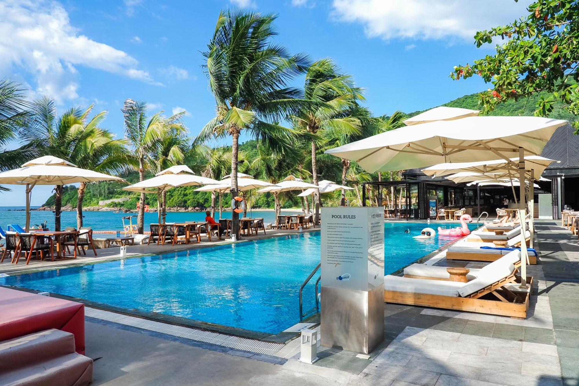 Bounce Beach Resort And Spa Da Nang Exterior foto